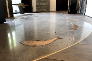 fish_floor_concrete
