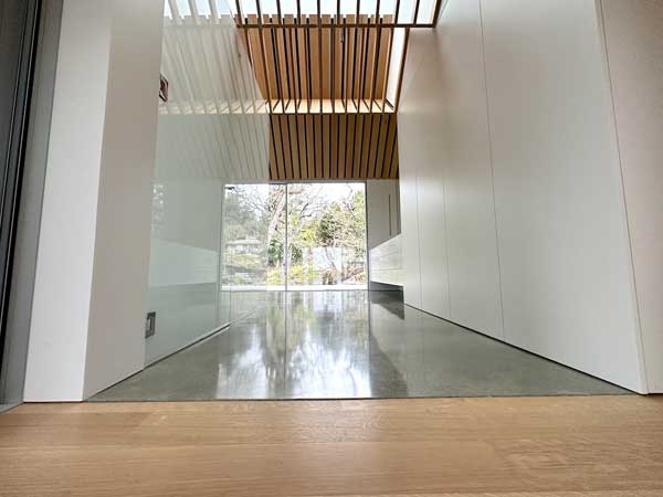 Ultra Modern Seaview